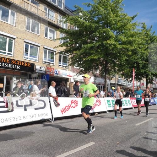 15.09.2024 - PSD Bank Halbmarathon Miley Keyser http://msf.ph/oto/7090114 15.09.2024 12:02:24 Ziel 1310, 1779, 1826, 1906, 1963, 2026, 2069, 2159, 2180, 2200, 2245, 2754, 2800, 3172, 3522 meine-sportfotos.de