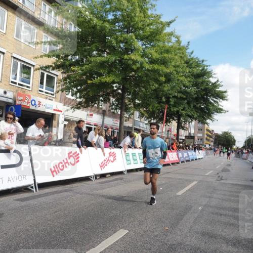 15.09.2024 - PSD Bank Halbmarathon Miley Keyser http://msf.ph/oto/7090185 15.09.2024 12:02:51 Ziel 1420, 1466, 2544 meine-sportfotos.de