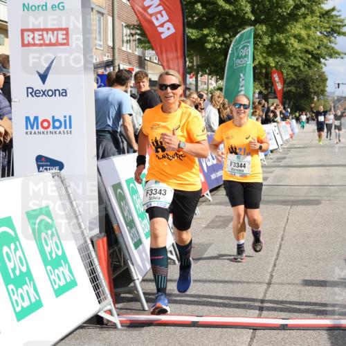 15.09.2024 - PSD Bank Halbmarathon Strokosch-Dieckow http://msf.ph/oto/7090200 15.09.2024 12:42:13 Ziel 2276, 3343, 3344, 3412 meine-sportfotos.de