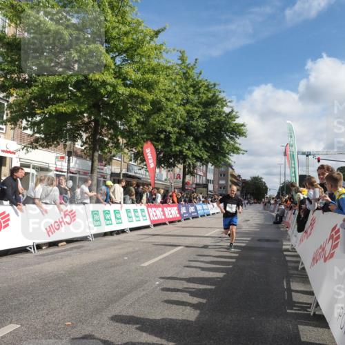 15.09.2024 - PSD Bank Halbmarathon Miley Keyser http://msf.ph/oto/7090261 15.09.2024 12:03:15 Ziel 1658, 1722, 1740, 1944, 2037, 2155, 2417, 2548, 2759, 2764, 3011 meine-sportfotos.de