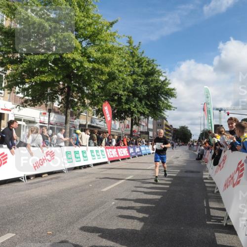 15.09.2024 - PSD Bank Halbmarathon Miley Keyser http://msf.ph/oto/7090263 15.09.2024 12:03:15 Ziel 1658, 1722, 1740, 1944, 2037, 2155, 2417, 2548, 2759, 2764, 3011 meine-sportfotos.de