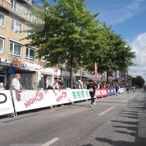 15.09.2024 - PSD Bank Halbmarathon Miley Keyser http://msf.ph/oto/7090280 15.09.2024 12:03:23 Ziel 1944, 2062, 2417, 2548, 2759, 3056 meine-sportfotos.de