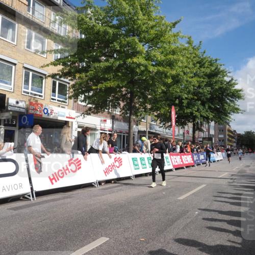 15.09.2024 - PSD Bank Halbmarathon Miley Keyser http://msf.ph/oto/7090283 15.09.2024 12:03:24 Ziel 1944, 2062, 2417, 2548, 2759, 3056 meine-sportfotos.de