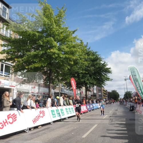 15.09.2024 - PSD Bank Halbmarathon Miley Keyser http://msf.ph/oto/7090300 15.09.2024 12:03:29 Ziel 1944, 2062, 2520, 2548, 2746, 2759, 3007, 3056 meine-sportfotos.de