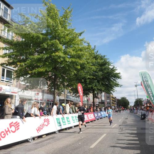 15.09.2024 - PSD Bank Halbmarathon Miley Keyser http://msf.ph/oto/7090303 15.09.2024 12:03:29 Ziel 1944, 2062, 2520, 2548, 2746, 2759, 3007, 3056 meine-sportfotos.de