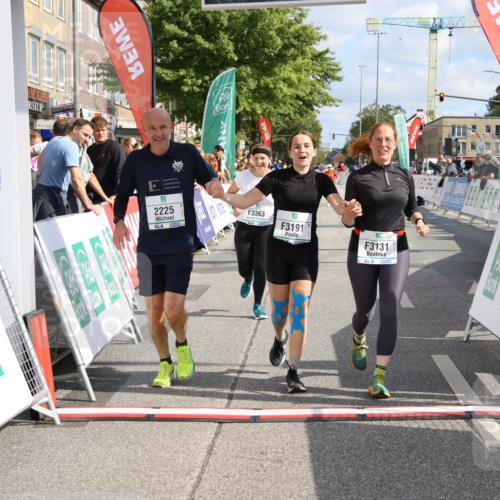 15.09.2024 - PSD Bank Halbmarathon Strokosch-Dieckow http://msf.ph/oto/7090310 15.09.2024 12:42:29 Ziel 2225, 3131, 3191, 3363 meine-sportfotos.de