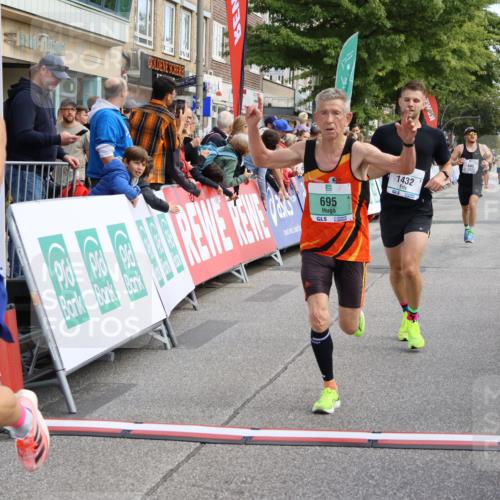 15.09.2024 - PSD Bank Halbmarathon Strokosch-Dieckow http://msf.ph/oto/7090319 15.09.2024 11:31:56 Ziel 695, 1345, 1402, 1432 meine-sportfotos.de