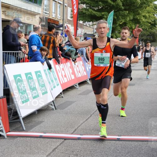 15.09.2024 - PSD Bank Halbmarathon Strokosch-Dieckow http://msf.ph/oto/7090331 15.09.2024 11:31:56 Ziel 695, 1345, 1402, 1432 meine-sportfotos.de