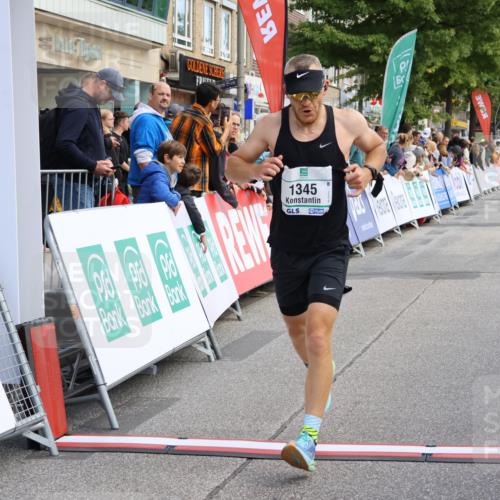 15.09.2024 - PSD Bank Halbmarathon Strokosch-Dieckow http://msf.ph/oto/7090362 15.09.2024 11:32:00 Ziel 695, 1345, 1402, 1428, 1432 meine-sportfotos.de