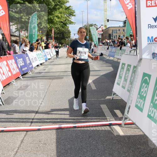 15.09.2024 - PSD Bank Halbmarathon Strokosch-Dieckow http://msf.ph/oto/7090364 15.09.2024 12:42:48 Ziel 2913, 2966, 3278 meine-sportfotos.de