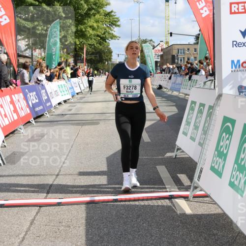 15.09.2024 - PSD Bank Halbmarathon Strokosch-Dieckow http://msf.ph/oto/7090370 15.09.2024 12:42:49 Ziel 2913, 2966, 3242, 3278 meine-sportfotos.de
