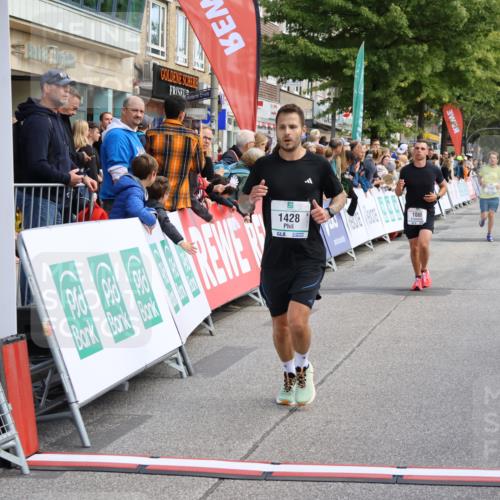15.09.2024 - PSD Bank Halbmarathon Strokosch-Dieckow http://msf.ph/oto/7090380 15.09.2024 11:32:08 Ziel 695, 1030, 1088, 1345, 1402, 1428, 1432, 1465, 2685 meine-sportfotos.de
