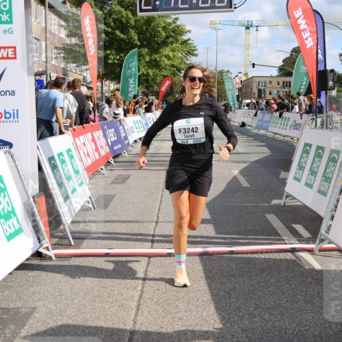 15.09.2024 - PSD Bank Halbmarathon Strokosch-Dieckow http://msf.ph/oto/7090384 15.09.2024 12:42:57 Ziel 2273, 3242, 3278, 3400 meine-sportfotos.de