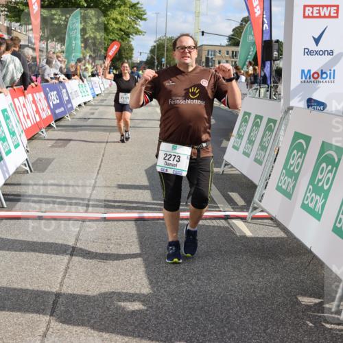 15.09.2024 - PSD Bank Halbmarathon Strokosch-Dieckow http://msf.ph/oto/7090414 15.09.2024 12:43:03 Ziel 2273, 3242, 3321, 3400 meine-sportfotos.de