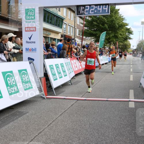 15.09.2024 - PSD Bank Halbmarathon Strokosch-Dieckow http://msf.ph/oto/7090442 15.09.2024 11:23:35 Ziel 650, 663, 674, 679, 683, 879, 881, 1022, 1028 meine-sportfotos.de