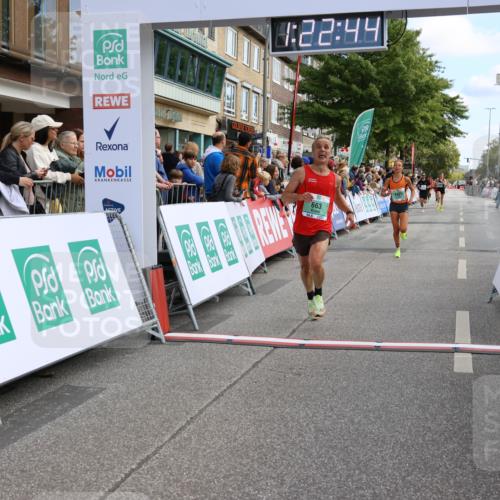 15.09.2024 - PSD Bank Halbmarathon Strokosch-Dieckow http://msf.ph/oto/7090446 15.09.2024 11:23:35 Ziel 650, 663, 674, 679, 683, 879, 881, 1022, 1028 meine-sportfotos.de