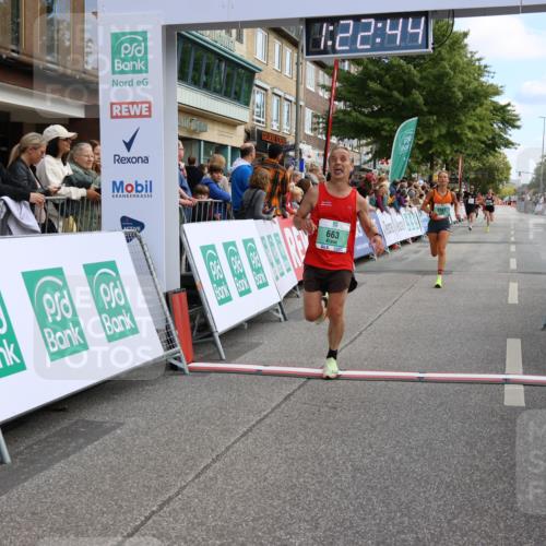 15.09.2024 - PSD Bank Halbmarathon Strokosch-Dieckow http://msf.ph/oto/7090458 15.09.2024 11:23:35 Ziel 650, 663, 674, 679, 683, 879, 881, 1022, 1028 meine-sportfotos.de