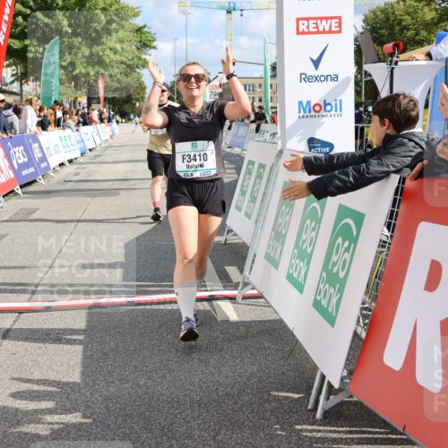 15.09.2024 - PSD Bank Halbmarathon Strokosch-Dieckow http://msf.ph/oto/7090468 15.09.2024 12:43:50 Ziel 2385, 3410 meine-sportfotos.de