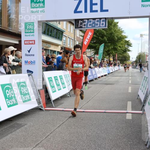15.09.2024 - PSD Bank Halbmarathon Strokosch-Dieckow http://msf.ph/oto/7090507 15.09.2024 11:23:47 Ziel 638, 663, 687, 879, 881, 1028 meine-sportfotos.de
