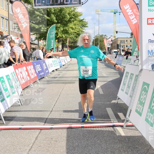 15.09.2024 - PSD Bank Halbmarathon Strokosch-Dieckow http://msf.ph/oto/7090541 15.09.2024 12:44:53 Ziel 2452 meine-sportfotos.de