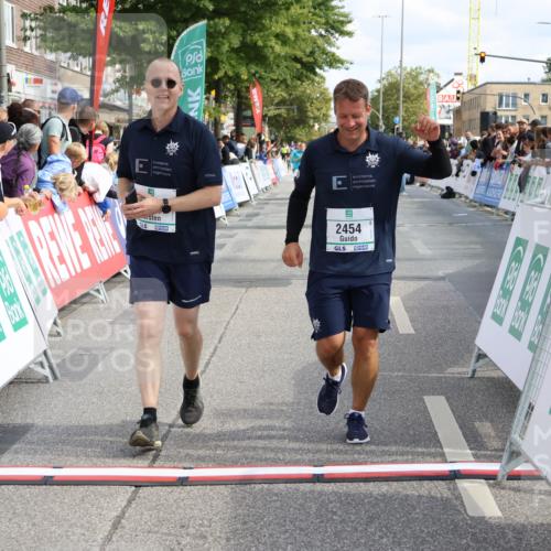 15.09.2024 - PSD Bank Halbmarathon Strokosch-Dieckow http://msf.ph/oto/7090550 15.09.2024 12:30:14 Ziel 2291, 2454, 3091, 3270, 3334, 3362 meine-sportfotos.de