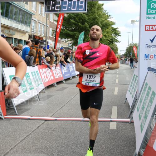 15.09.2024 - PSD Bank Halbmarathon Strokosch-Dieckow http://msf.ph/oto/7090613 15.09.2024 11:24:00 Ziel 638, 645, 865, 894, 941, 1034, 1072 meine-sportfotos.de