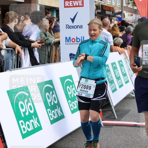 15.09.2024 - PSD Bank Halbmarathon Strokosch-Dieckow http://msf.ph/oto/7090618 15.09.2024 12:30:26 Ziel 1390, 2291, 2454, 2889, 3349 meine-sportfotos.de