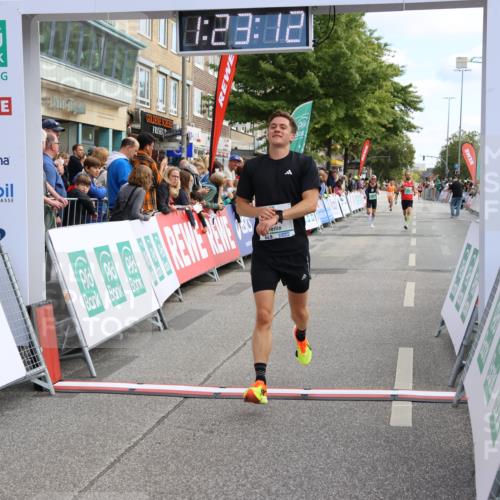 15.09.2024 - PSD Bank Halbmarathon Strokosch-Dieckow http://msf.ph/oto/7090621 15.09.2024 11:24:03 Ziel 645, 672, 675, 865, 894, 941, 1034, 1072 meine-sportfotos.de
