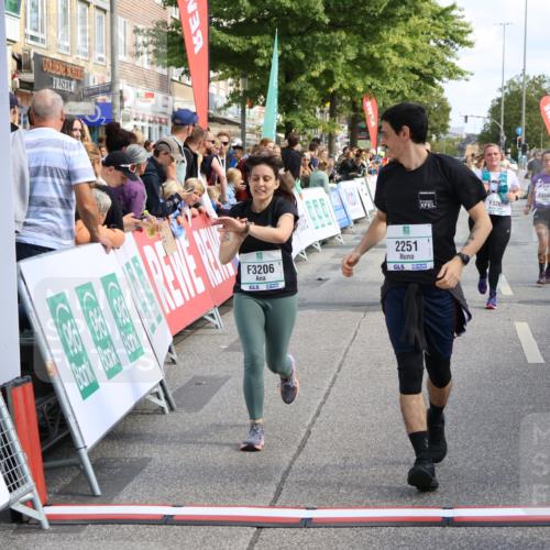 15.09.2024 - PSD Bank Halbmarathon Strokosch-Dieckow http://msf.ph/oto/7090699 15.09.2024 12:30:44 Ziel 2111, 2251, 2299, 2447, 3206, 3261, 3276, 3346 meine-sportfotos.de