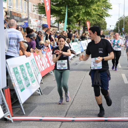 15.09.2024 - PSD Bank Halbmarathon Strokosch-Dieckow http://msf.ph/oto/7090707 15.09.2024 12:30:44 Ziel 2111, 2251, 2299, 2447, 3206, 3261, 3276, 3346 meine-sportfotos.de