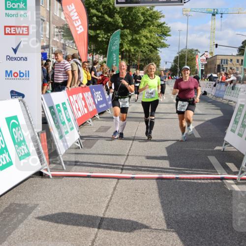 15.09.2024 - PSD Bank Halbmarathon Strokosch-Dieckow http://msf.ph/oto/7090710 15.09.2024 12:47:56 Ziel 3395, 3459, 3460, 3461 meine-sportfotos.de