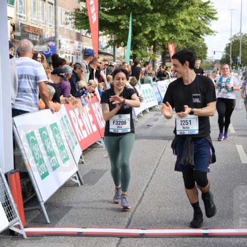 15.09.2024 - PSD Bank Halbmarathon Strokosch-Dieckow http://msf.ph/oto/7090711 15.09.2024 12:30:44 Ziel 2111, 2251, 2299, 2447, 3206, 3261, 3276, 3346 meine-sportfotos.de
