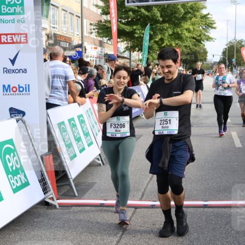 15.09.2024 - PSD Bank Halbmarathon Strokosch-Dieckow http://msf.ph/oto/7090714 15.09.2024 12:30:45 Ziel 2111, 2251, 2299, 2447, 3206, 3261, 3276, 3346 meine-sportfotos.de
