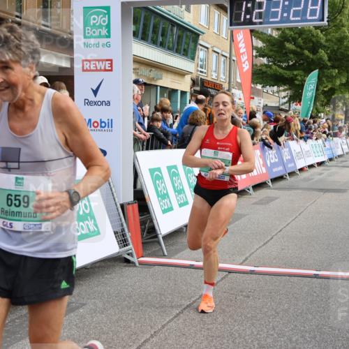 15.09.2024 - PSD Bank Halbmarathon Strokosch-Dieckow http://msf.ph/oto/7090724 15.09.2024 11:24:19 Ziel 610, 659, 672, 675, 891, 1098 meine-sportfotos.de