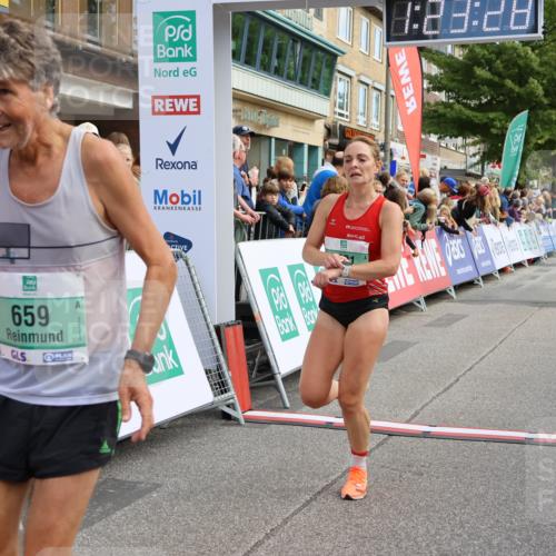 15.09.2024 - PSD Bank Halbmarathon Strokosch-Dieckow http://msf.ph/oto/7090730 15.09.2024 11:24:19 Ziel 610, 659, 672, 675, 891, 1098 meine-sportfotos.de
