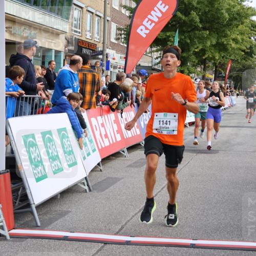 15.09.2024 - PSD Bank Halbmarathon Strokosch-Dieckow http://msf.ph/oto/7090747 15.09.2024 11:32:52 Ziel 731, 936, 1084, 1122, 1135, 1141, 1447, 2478, 2608, 2649 meine-sportfotos.de