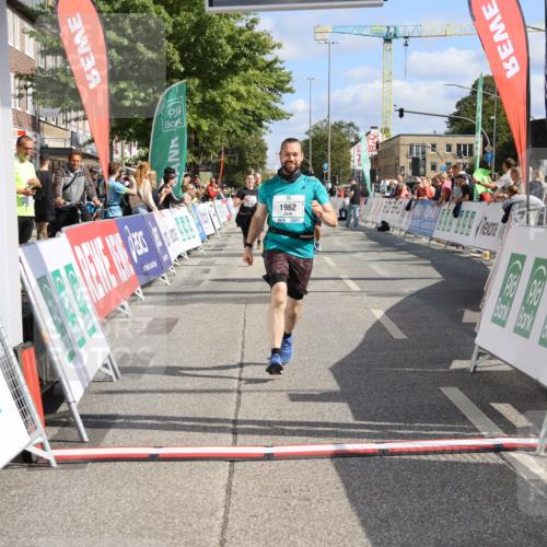 15.09.2024 - PSD Bank Halbmarathon Strokosch-Dieckow http://msf.ph/oto/7090785 15.09.2024 12:49:53 Ziel 1962, 2529, 3113 meine-sportfotos.de
