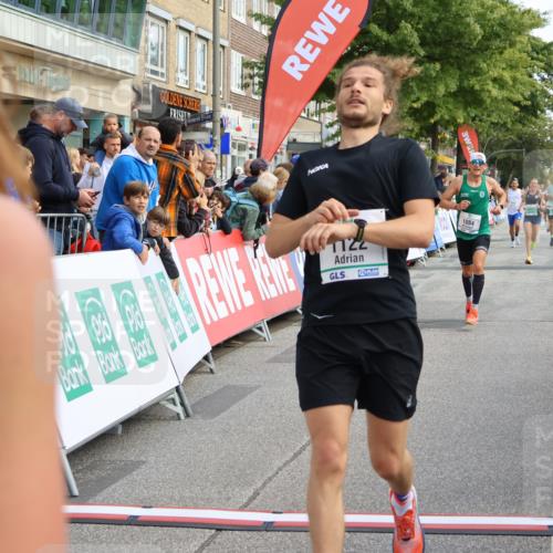 15.09.2024 - PSD Bank Halbmarathon Strokosch-Dieckow http://msf.ph/oto/7090794 15.09.2024 11:32:58 Ziel 718, 762, 927, 936, 1059, 1084, 1122, 1141, 1447, 2608, 2649 meine-sportfotos.de