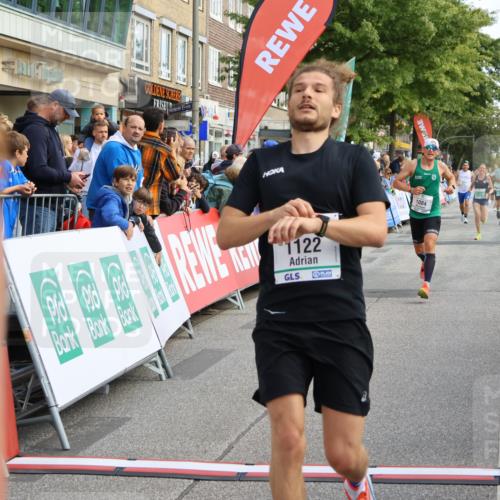 15.09.2024 - PSD Bank Halbmarathon Strokosch-Dieckow http://msf.ph/oto/7090798 15.09.2024 11:32:58 Ziel 718, 762, 927, 936, 1059, 1084, 1122, 1141, 1447, 2608, 2649 meine-sportfotos.de