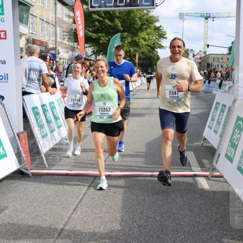 15.09.2024 - PSD Bank Halbmarathon Strokosch-Dieckow http://msf.ph/oto/7090799 15.09.2024 12:31:03 Ziel 2152, 2347, 2447, 3134, 3352 meine-sportfotos.de
