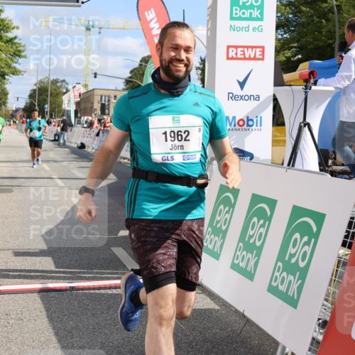 15.09.2024 - PSD Bank Halbmarathon Strokosch-Dieckow http://msf.ph/oto/7090801 15.09.2024 12:49:54 Ziel 1962, 2235, 2529, 3113 meine-sportfotos.de