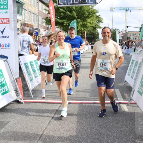 15.09.2024 - PSD Bank Halbmarathon Strokosch-Dieckow http://msf.ph/oto/7090809 15.09.2024 12:31:03 Ziel 2152, 2347, 2447, 3134, 3352 meine-sportfotos.de
