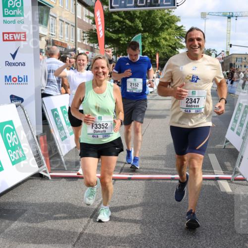 15.09.2024 - PSD Bank Halbmarathon Strokosch-Dieckow http://msf.ph/oto/7090825 15.09.2024 12:31:03 Ziel 2152, 2347, 2447, 3134, 3352 meine-sportfotos.de