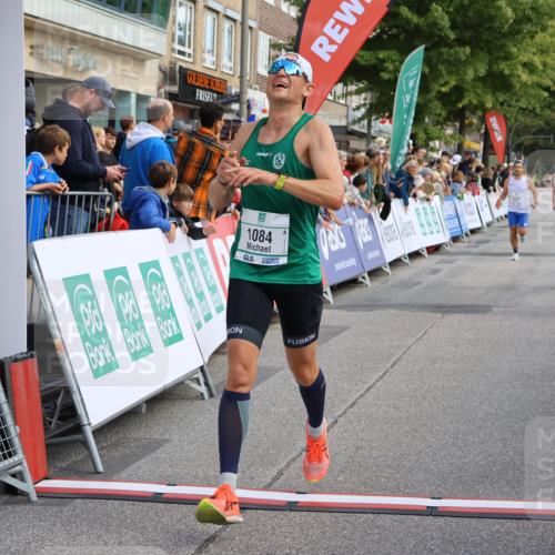 15.09.2024 - PSD Bank Halbmarathon Strokosch-Dieckow http://msf.ph/oto/7090832 15.09.2024 11:33:00 Ziel 718, 762, 927, 936, 1059, 1084, 1122, 1141, 1447, 2608, 2649 meine-sportfotos.de