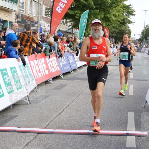 15.09.2024 - PSD Bank Halbmarathon Strokosch-Dieckow http://msf.ph/oto/7090835 15.09.2024 11:33:02 Ziel 718, 762, 927, 936, 1055, 1059, 1084, 1122, 1141, 1164, 2649 meine-sportfotos.de