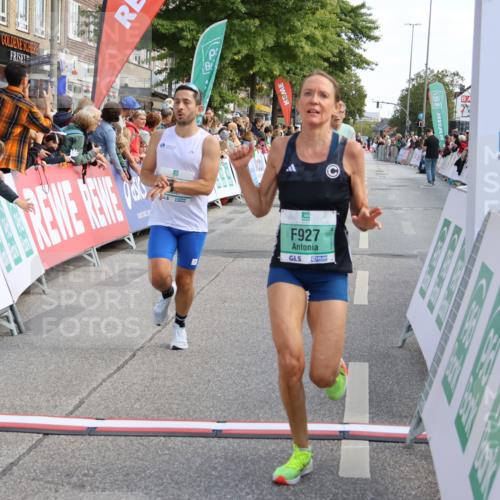 15.09.2024 - PSD Bank Halbmarathon Strokosch-Dieckow http://msf.ph/oto/7090855 15.09.2024 11:33:04 Ziel 718, 762, 927, 936, 1055, 1059, 1084, 1122, 1141, 1164, 2649 meine-sportfotos.de