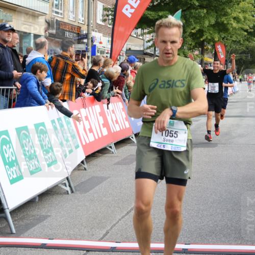 15.09.2024 - PSD Bank Halbmarathon Strokosch-Dieckow http://msf.ph/oto/7090885 15.09.2024 11:33:10 Ziel 718, 762, 927, 1055, 1059, 1084, 1127, 1164, 1176 meine-sportfotos.de