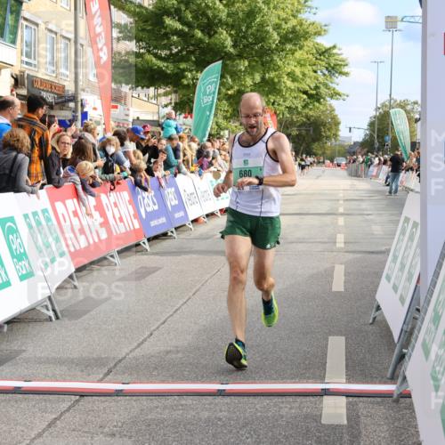 15.09.2024 - PSD Bank Halbmarathon Strokosch-Dieckow http://msf.ph/oto/7090906 15.09.2024 11:24:47 Ziel 578, 644, 680, 883, 1014, 1015 meine-sportfotos.de