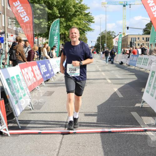15.09.2024 - PSD Bank Halbmarathon Strokosch-Dieckow http://msf.ph/oto/7090923 15.09.2024 12:51:28 Ziel 2355 meine-sportfotos.de