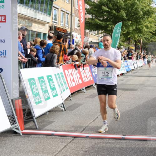 15.09.2024 - PSD Bank Halbmarathon Strokosch-Dieckow http://msf.ph/oto/7090949 15.09.2024 11:25:11 Ziel 1033, 1075 meine-sportfotos.de